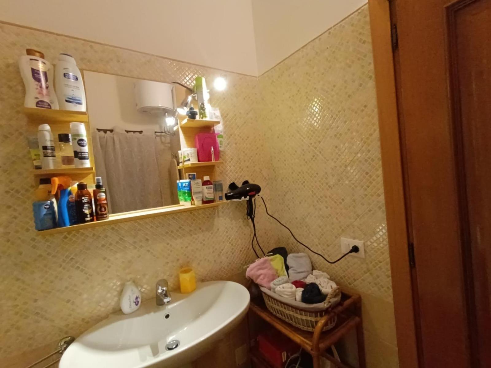 Orchidea Stanza Privata In Appartamento Condiviso "Sapori Di Mare" Cagliari Zewnętrze zdjęcie